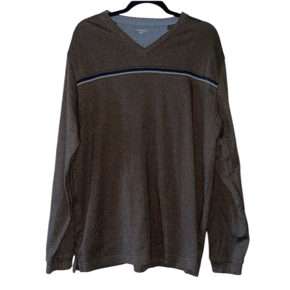 Men’s Van Heusen Brown Vneck Sweater XL
